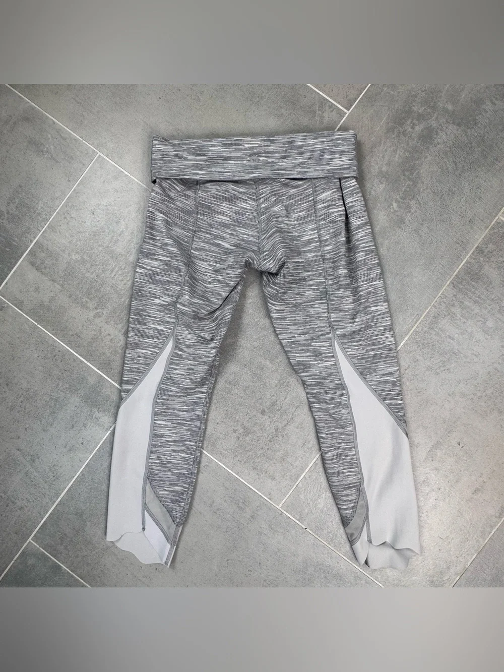 lululemon athletica tag has